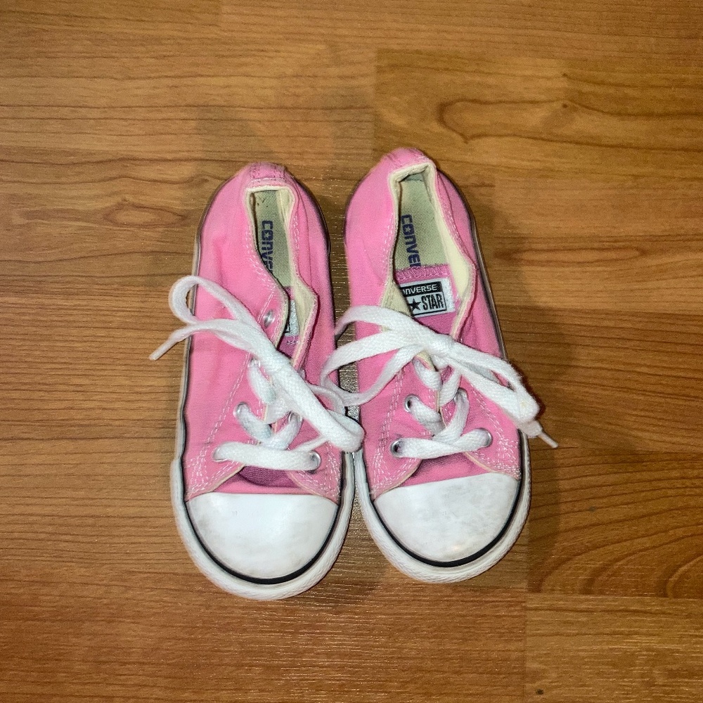 Converse shoes Sz 10